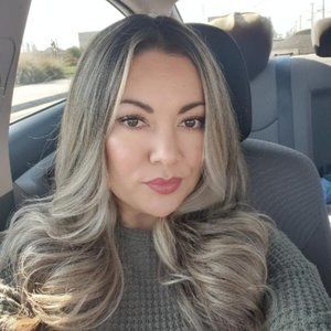 Meet your Posher, Noemi